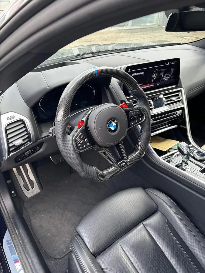 BMW Cockpit mit Rodin Carbon Lenkrad