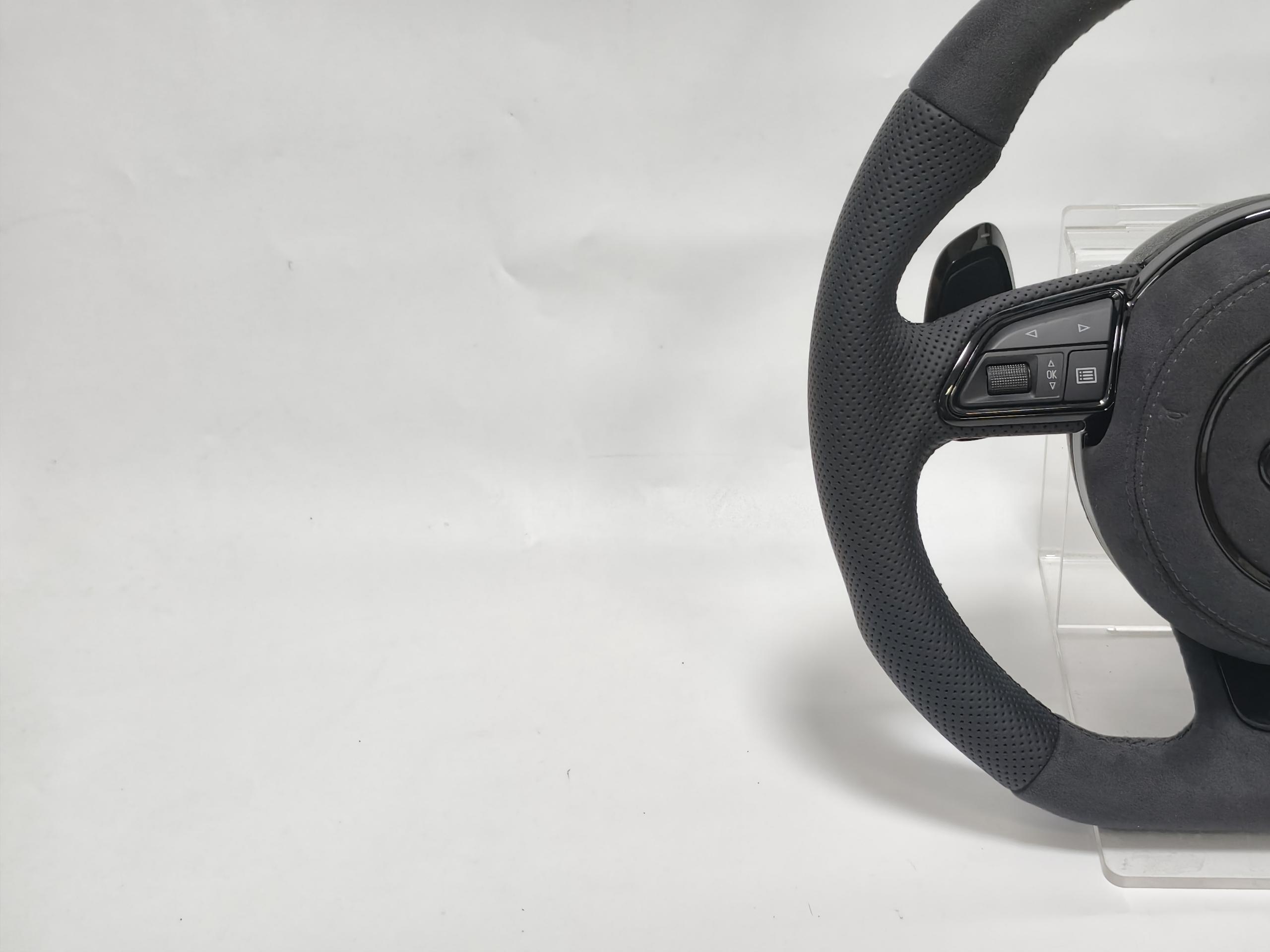 Audi Performance Lenkrad Flat-Bottom Alcantara & Perforiertes Leder – Custom Upgrade für A3, A4 B8, A5, A6 C7, Q3, TT