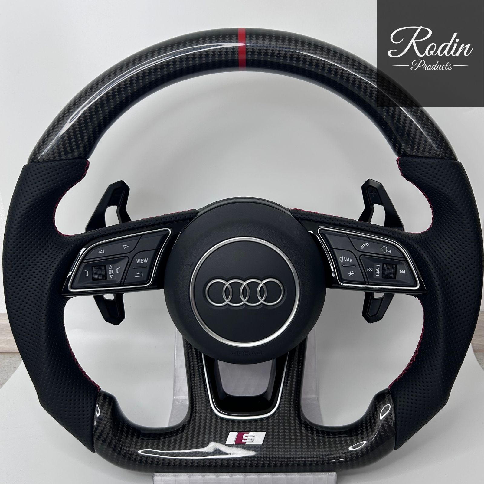 Audi RS Performance Carbon Lenkrad – rote 12-Uhr-Markierung – B9 Plattform – Frontansicht von Rodin Products