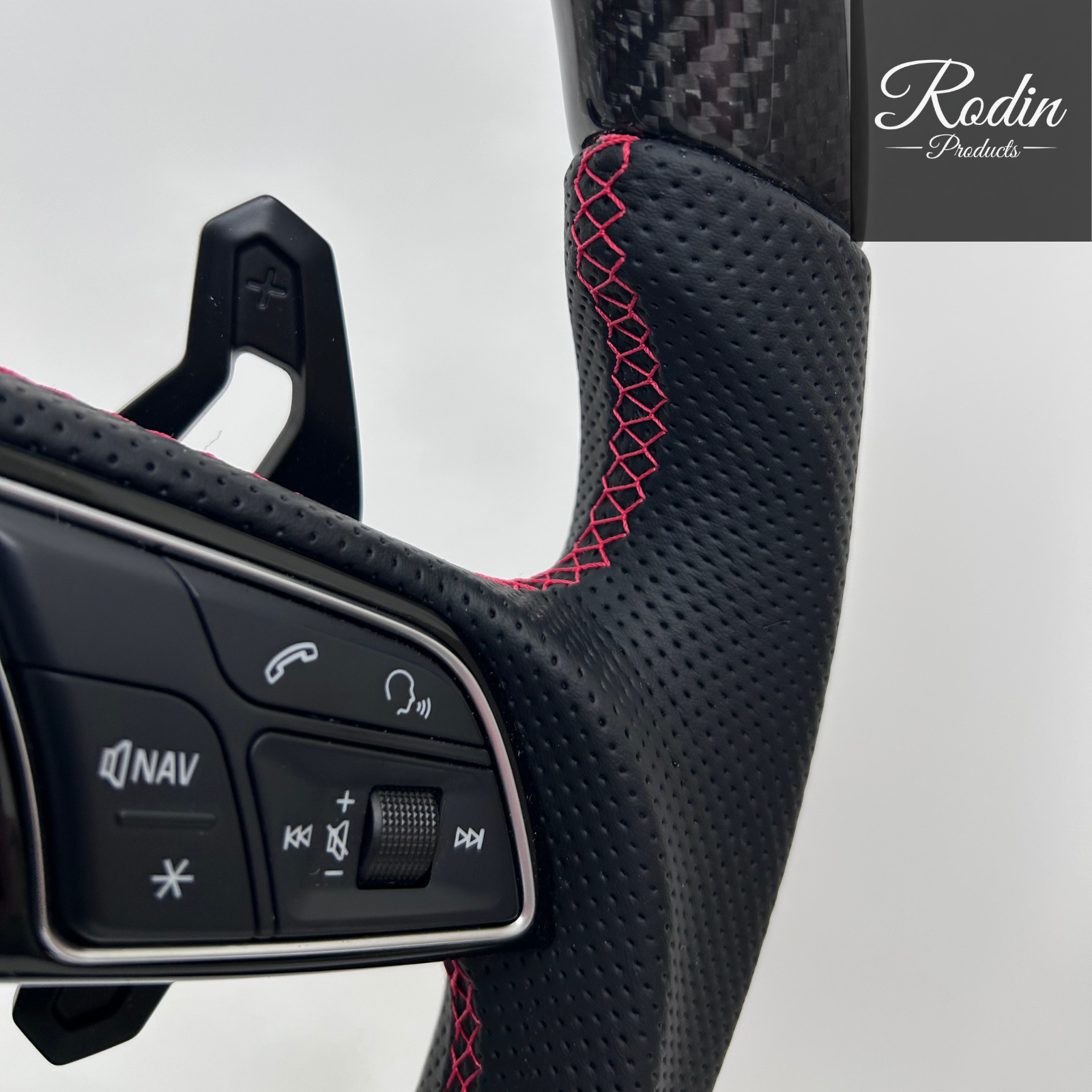 Lenkradveredelung passend für Audi B9 – Carbon & 12-Uhr-Markierung & Rot – Produktbild 7 von Rodin Products