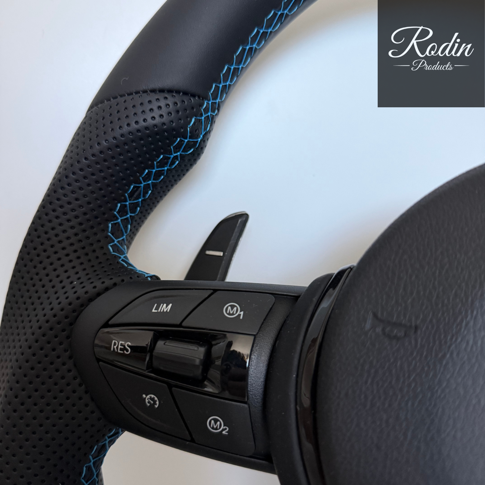 BMW M Sport Lenkrad für E-/F-Serie | Blaue 12 Uhr Markierung | Echtleder Sportlenkrad – Material-Detail von Rodin Products