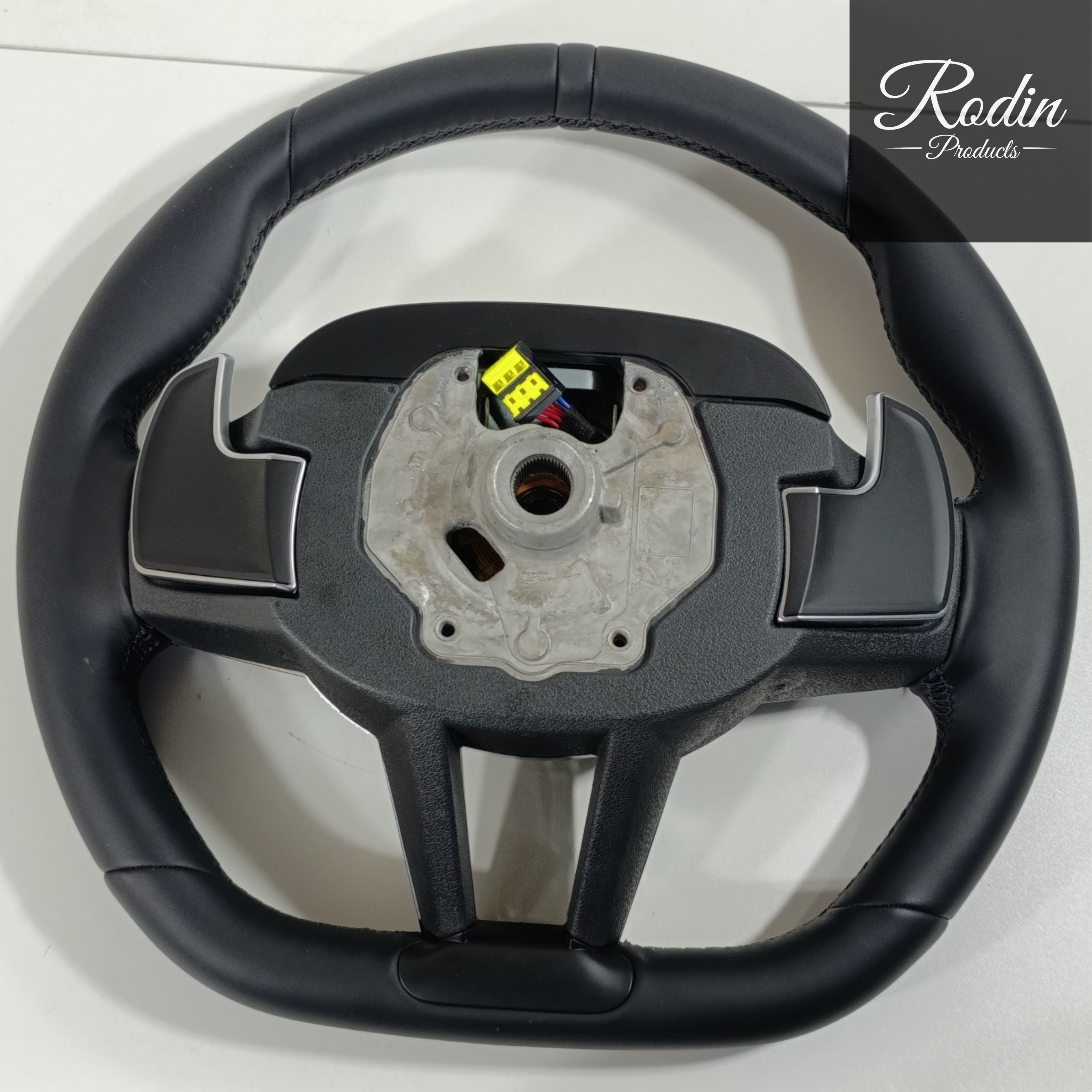 BMW M Performance Sportlenkrad – Chrom Edition für G-Modell – Seitenansicht von Rodin Products