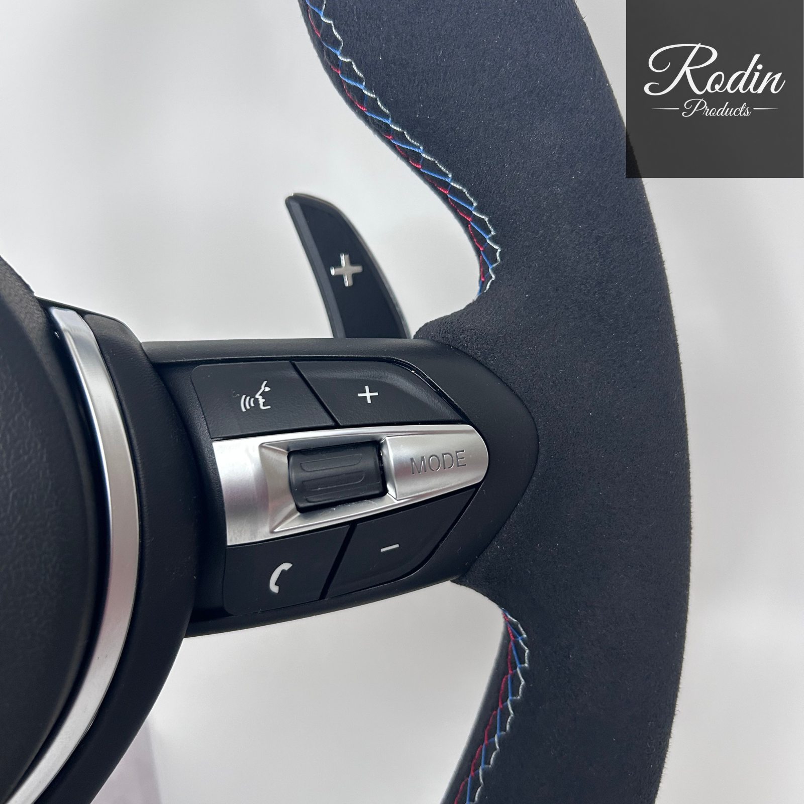 BMW M Performance Sportlenkrad – Alcantara & Leder für E-/F-Modell | 12-Uhr-Markierung Rot – Material-Detail von Rodin Products