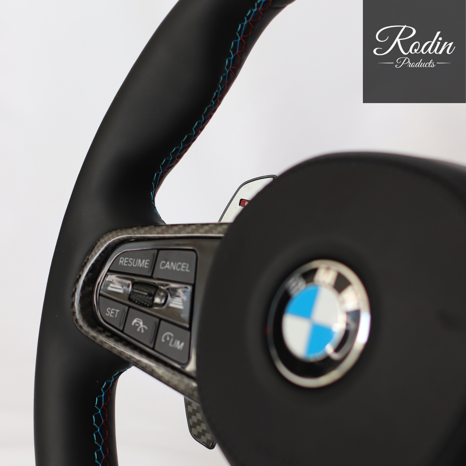 BMW M Performance Sportlenkrad Carbon All Black – G-Modell | 12-Uhr in Rot – Seitenansicht von Rodin Products