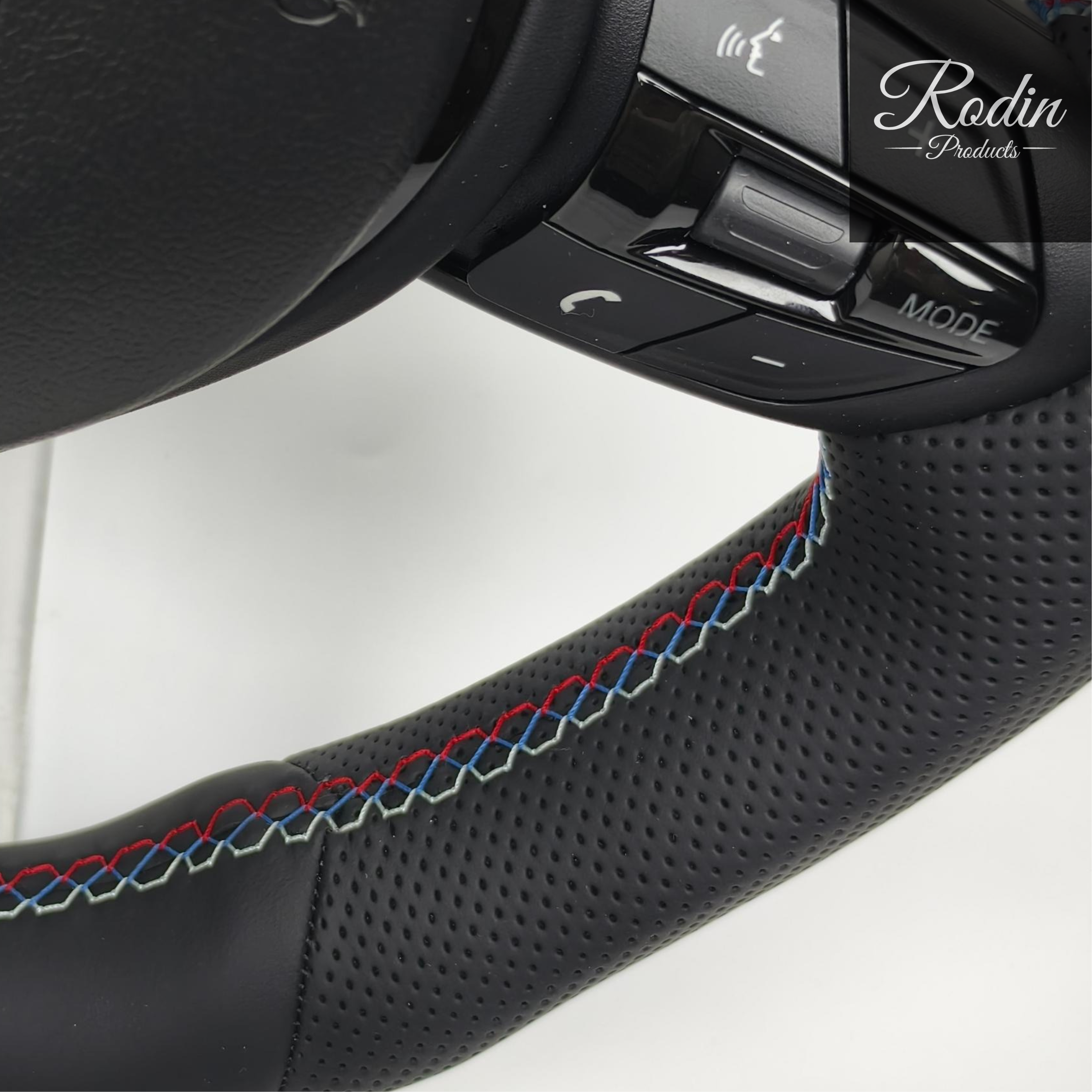 BMW M Performance Lenkrad Leder Veredelung - ALL BLACK für E-/F-Serie – Detailansicht von Rodin Products