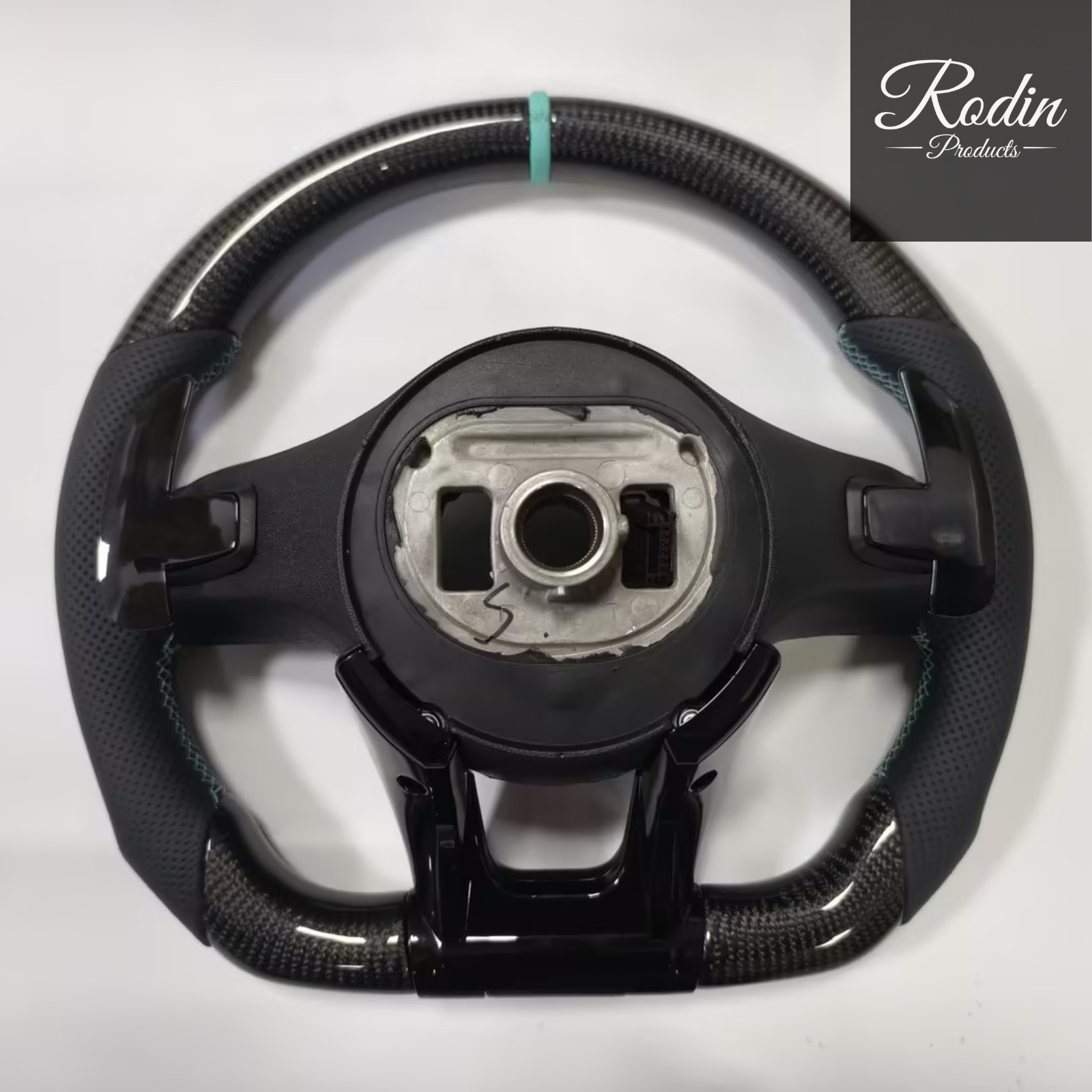 Mercedes-AMG Performance Lenkrad mit perforiertem Leder / 12-Uhr Markierung – Tasten und Bedienelemente von Rodin Products