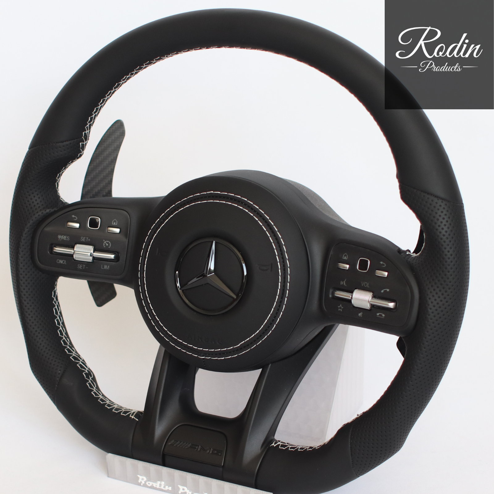 Mercedes AMG Performance Lenkrad All Black – Carbon Design für W177 W205 W213 W222 W463 – Detailansicht von Rodin Products