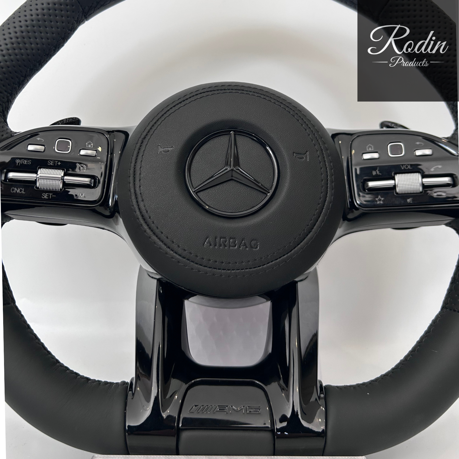 Mercedes AMG Performance Lenkrad – ALL BLACK – Tasten und Bedienelemente von Rodin Products