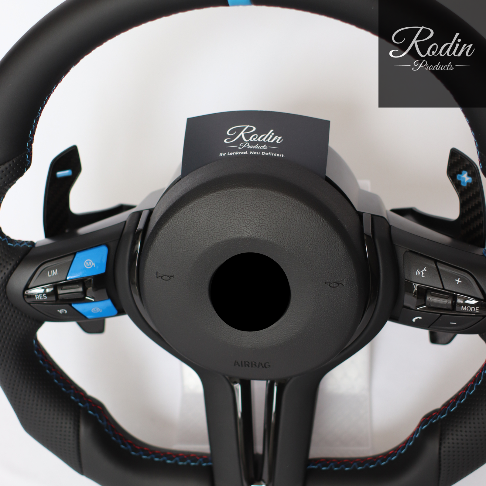 Sportlenkrad passend für BMW E-/F-Serie – All Black – Tasten und Bedienelemente von Rodin Products