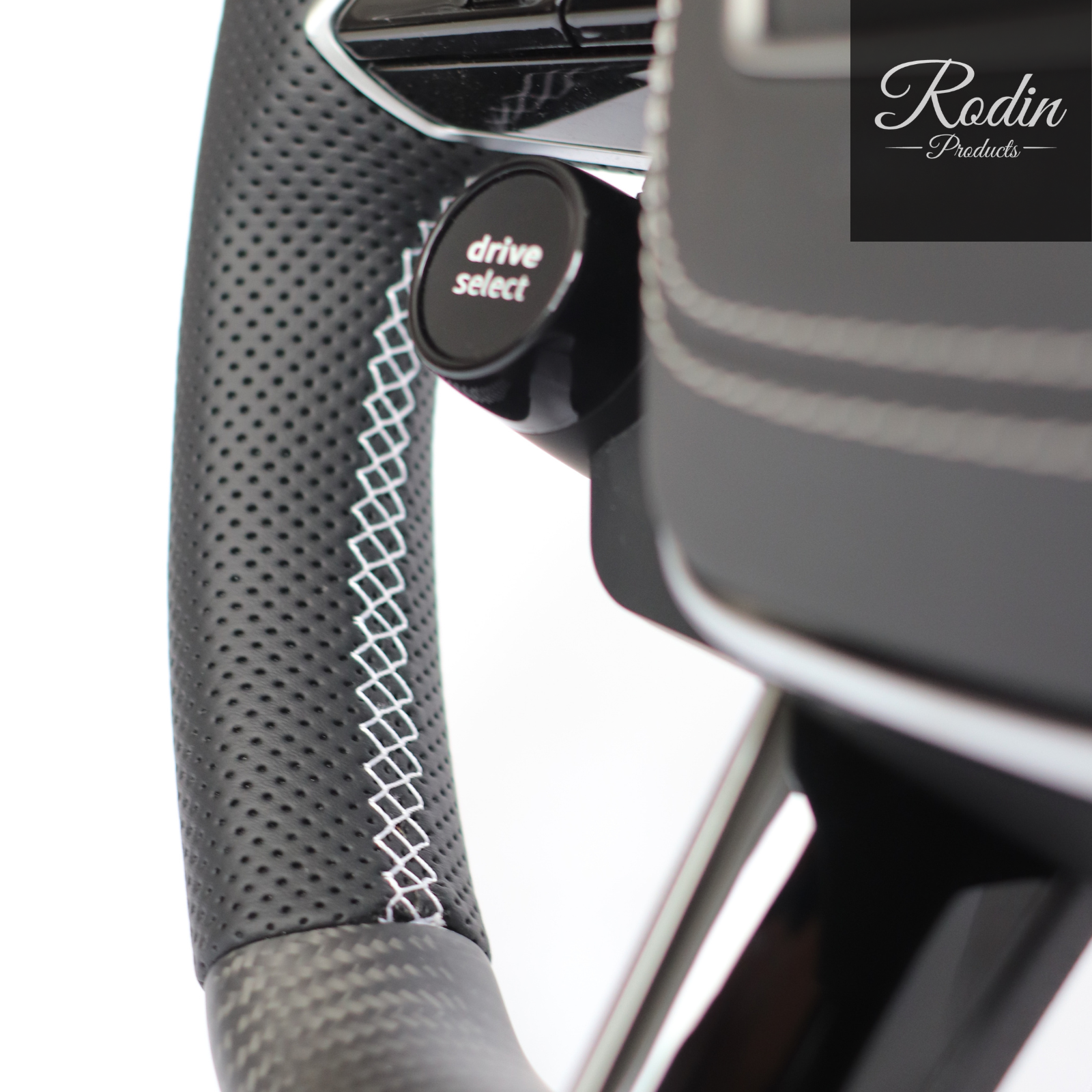 Lenkradveredelung passend für Audi C8 – Carbon & Leder – Produktbild 5 von Rodin Products