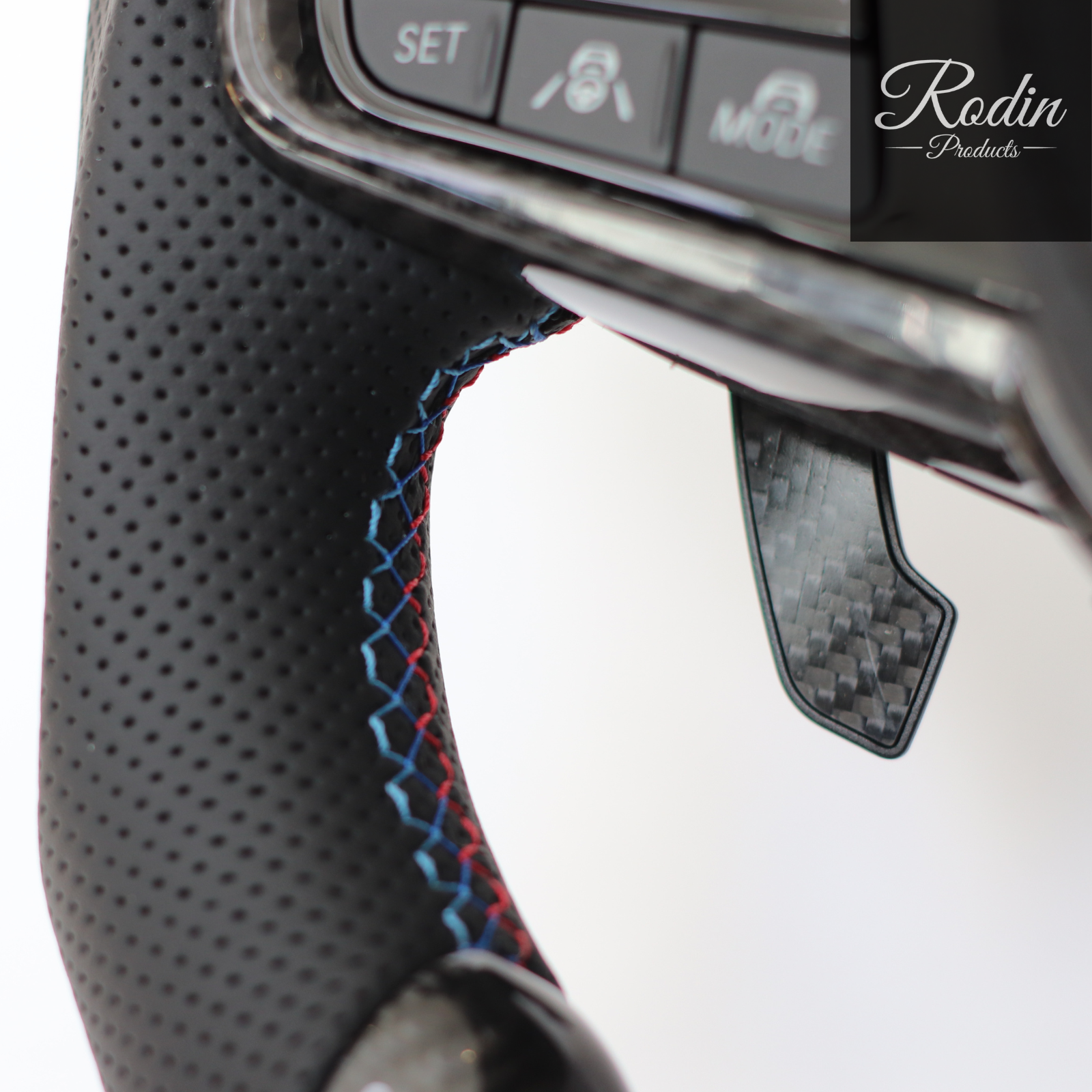 BMW M Performance Sportlenkrad Full Carbon All Black – 12-Uhr-Markierung – G-Serie – Seitenansicht von Rodin Products