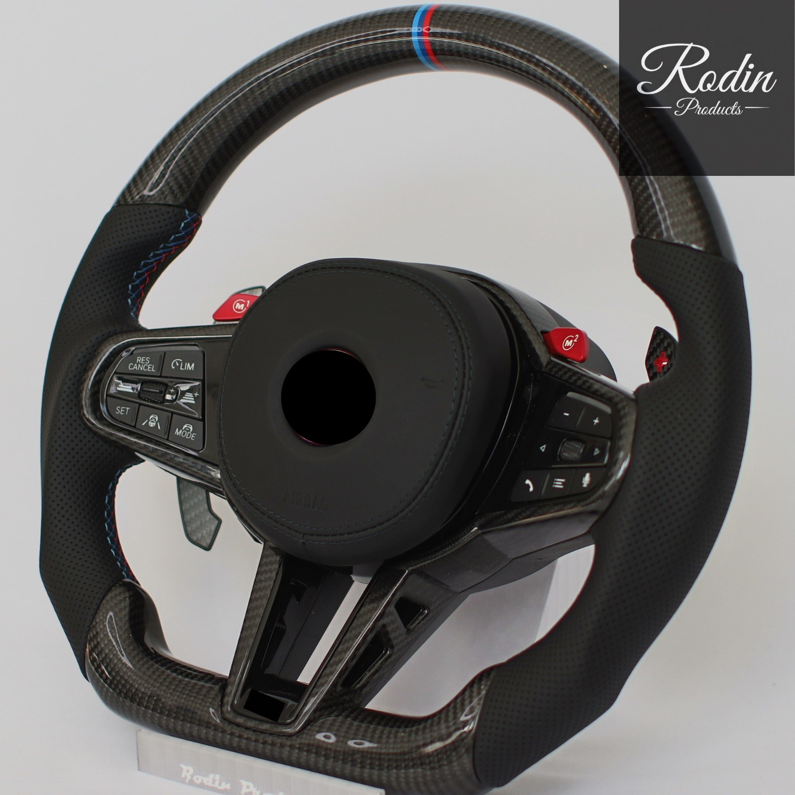 Sportlenkrad passend für BMW G-Serie – All Black & Carbon – Seitenansicht von Rodin Products