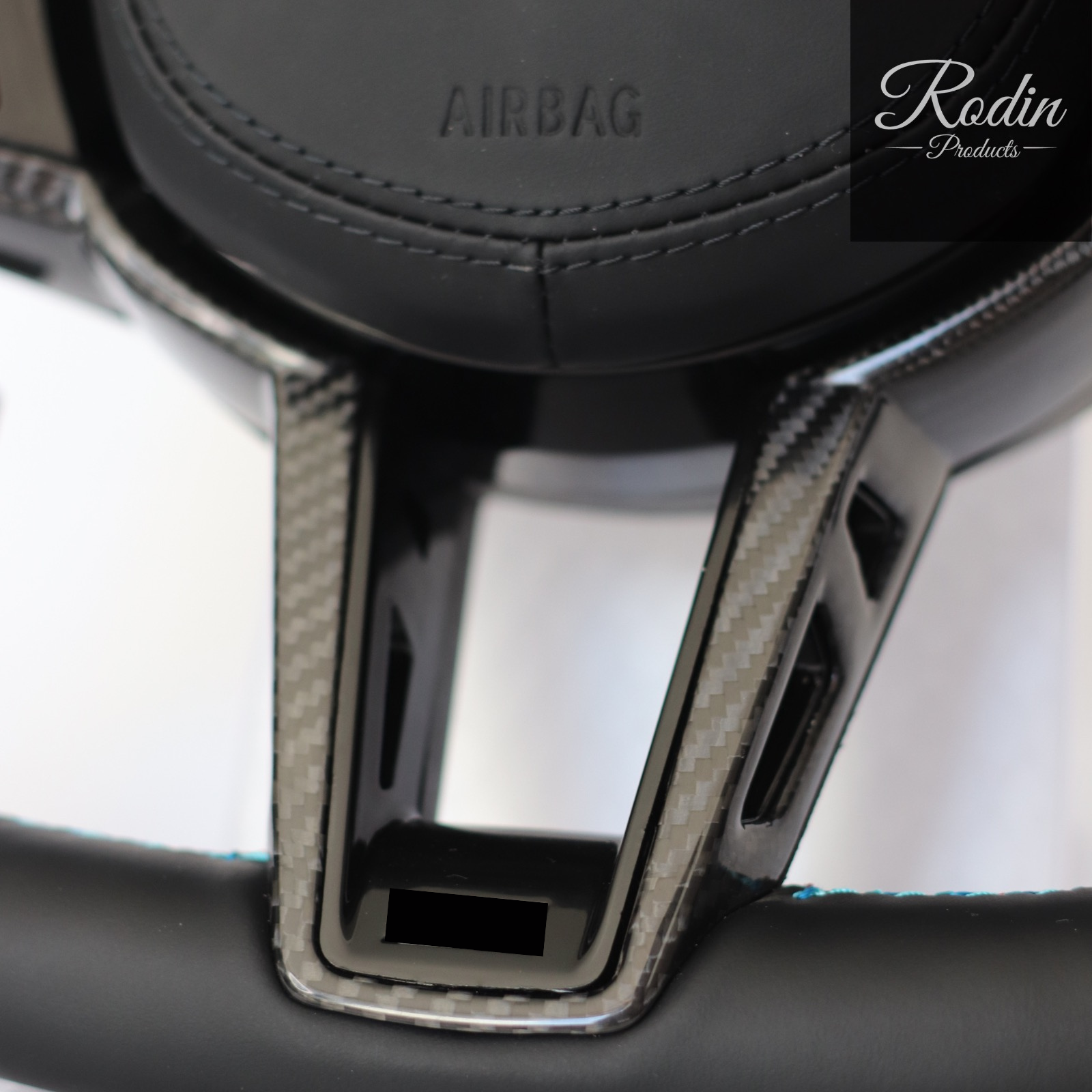Sportlenkrad passend für BMW G-Serie – All Black & Carbon – Innenraumansicht von Rodin Products