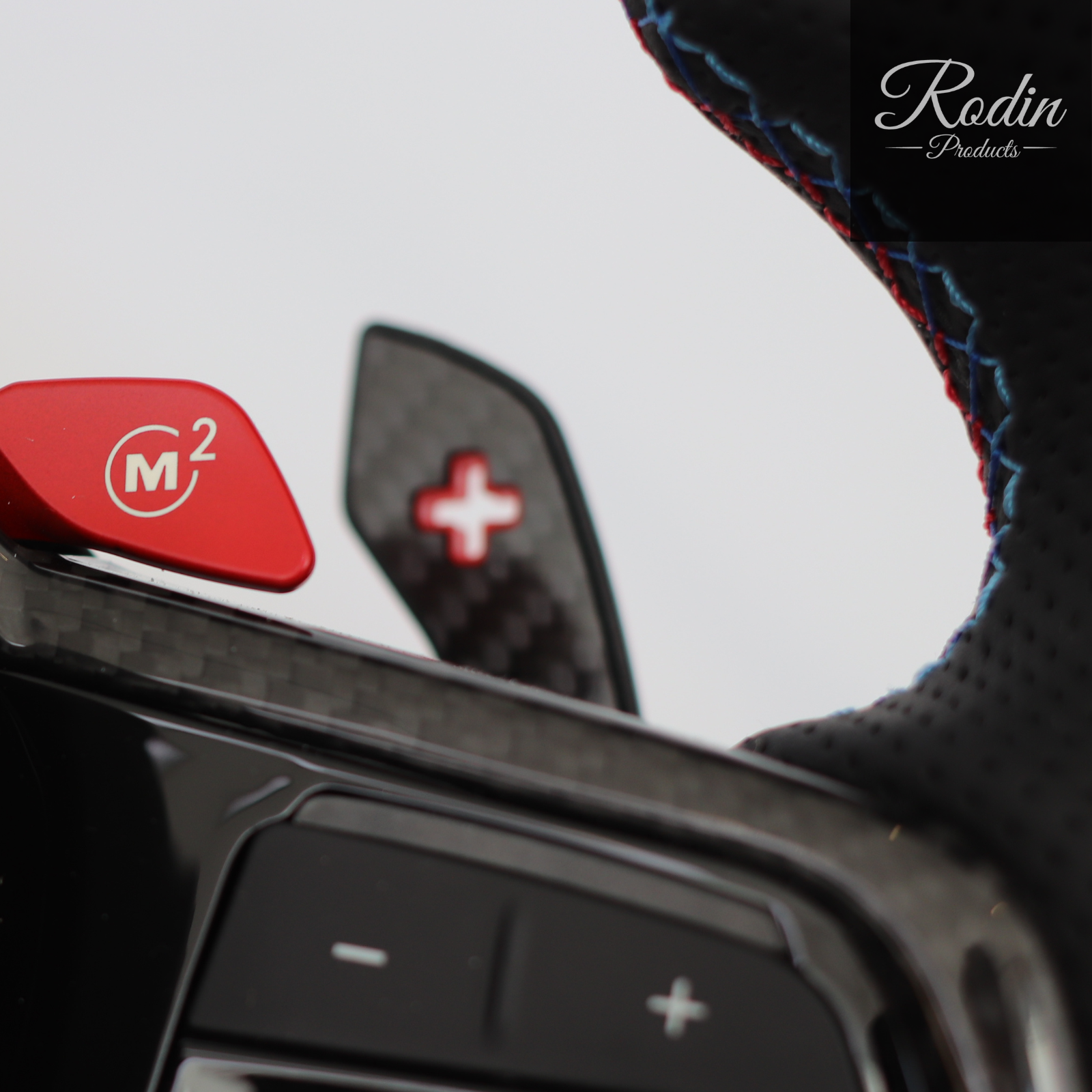 Sportlenkrad passend für BMW G-Serie – All Black & Carbon – Rückseite von Rodin Products