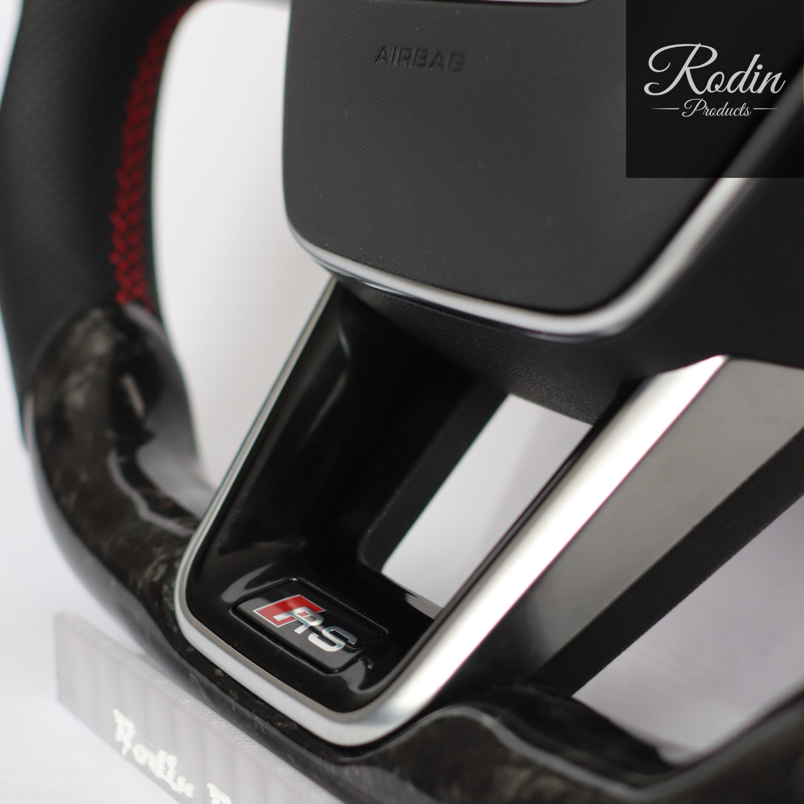 Audi B9 Forged Carbon All Black Performance Lenkrad ohne 12-Uhr-Markierung