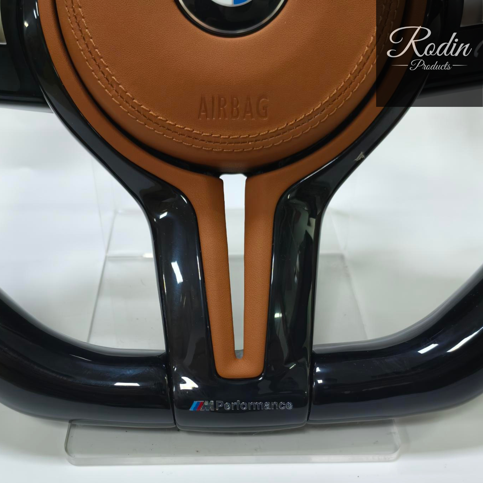 BMW M Performance Sportlenkrad F-Serie | Piano Schwarz & Braunes Leder | 12-Uhr-Markierung – Material-Detail von Rodin Products