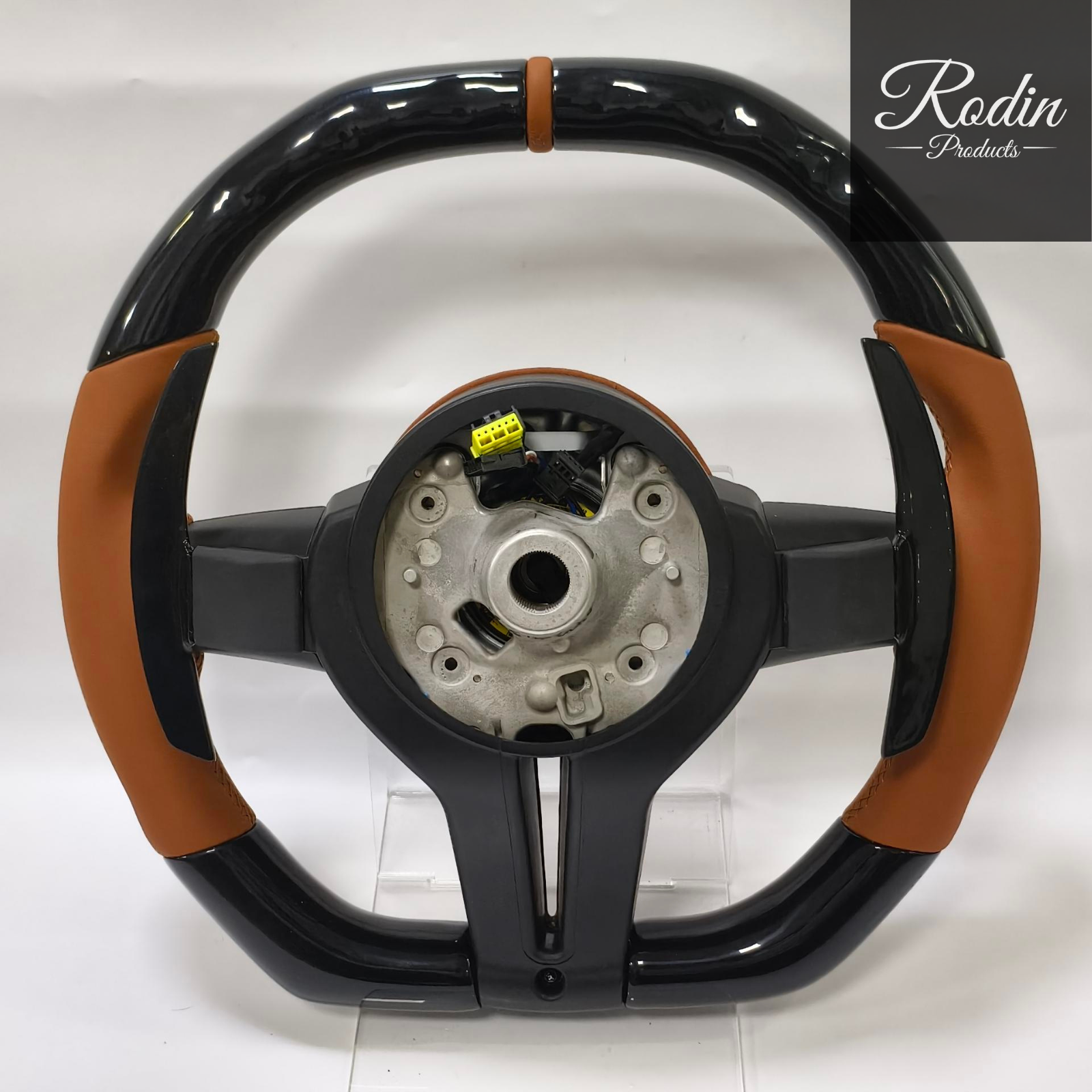 BMW M Performance Sportlenkrad F-Serie | Piano Schwarz & Braunes Leder | 12-Uhr-Markierung – Tasten und Bedienelemente von Rodin Products