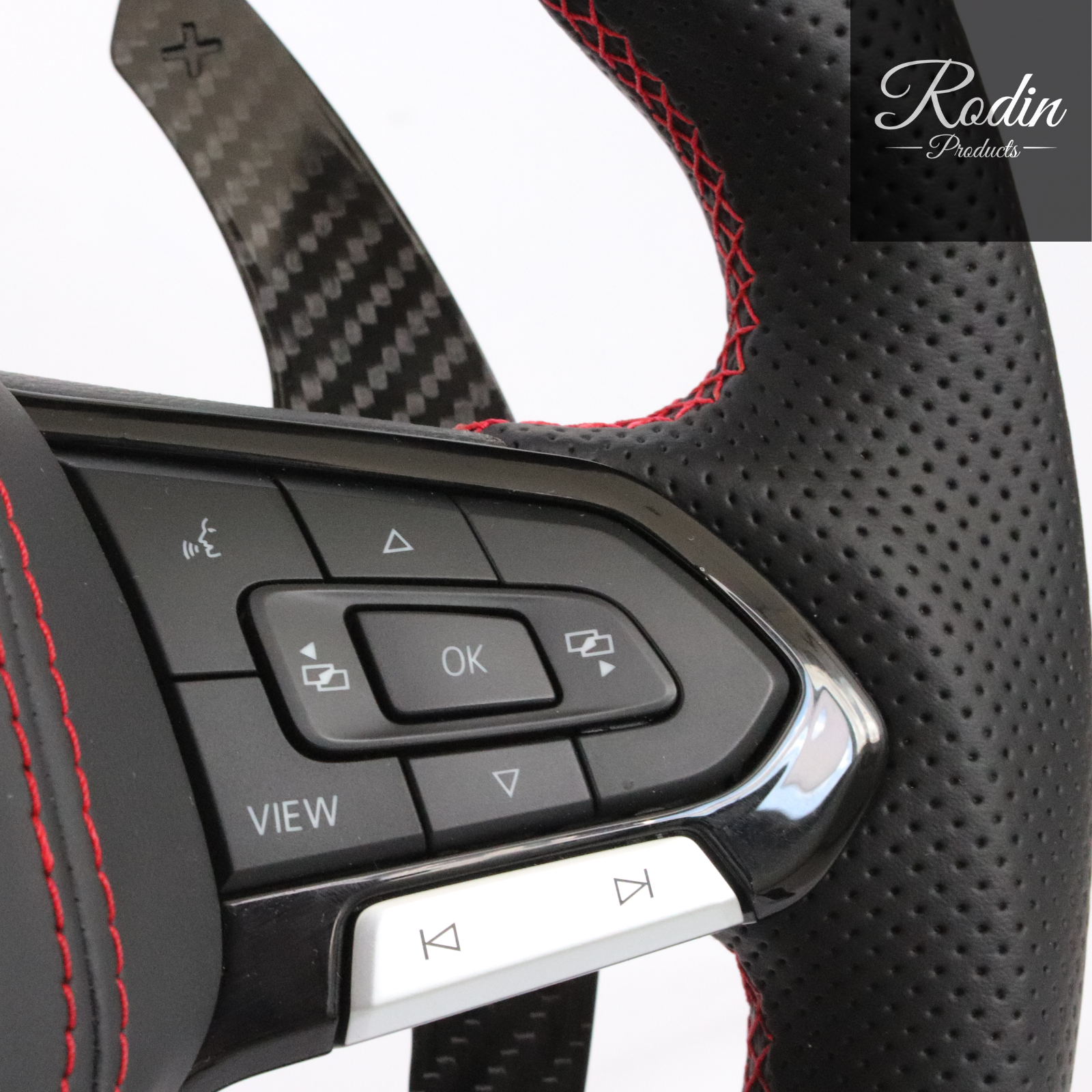 VW GTI Carbon Performance Lenkrad – Echtes Carbon, perforiertes Leder, rote 12-Uhr-Markierung – Material-Detail von Rodin Products