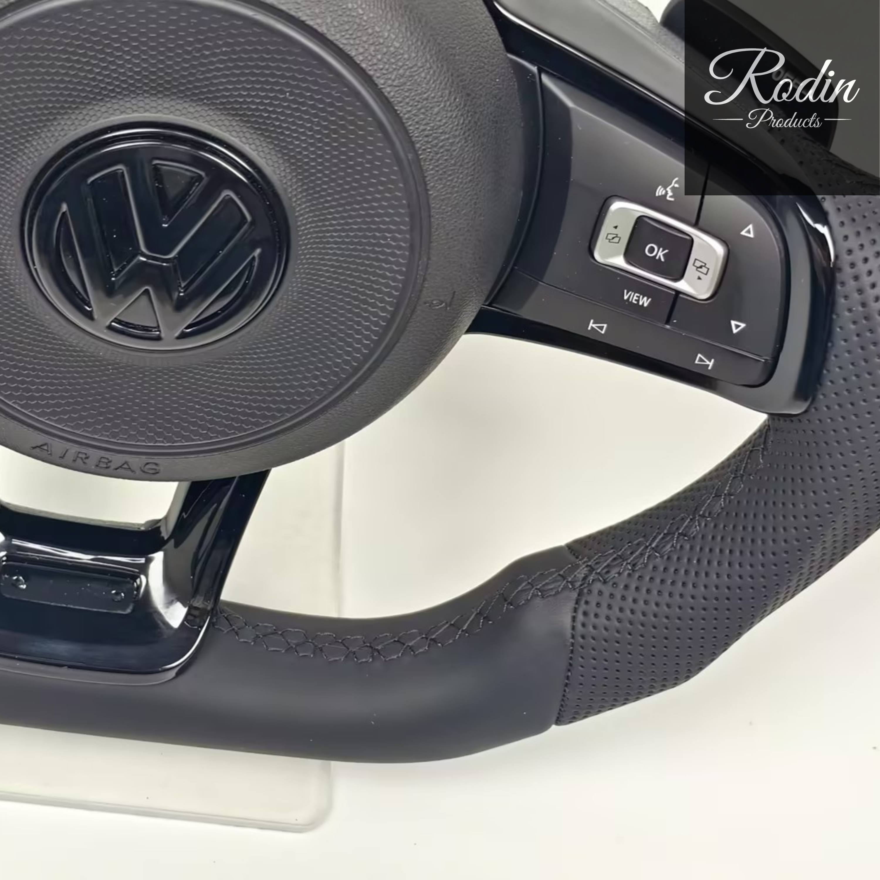 VW GTI Performance Sportlenkrad Leder – Detailansicht von Rodin Products