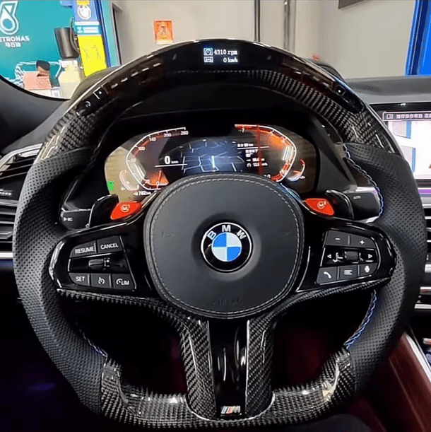 BMW M Performance Sportlenkrad – Carbon – LED – G-Serie – Detailansicht von Rodin Products