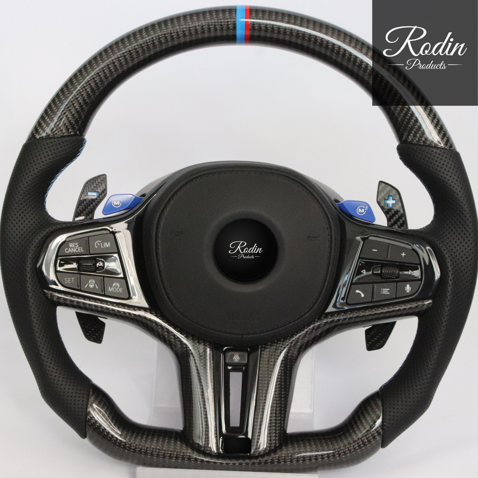 Sportlenkrad passend für BMW G-Serie – Carbon – Frontansicht von Rodin Products