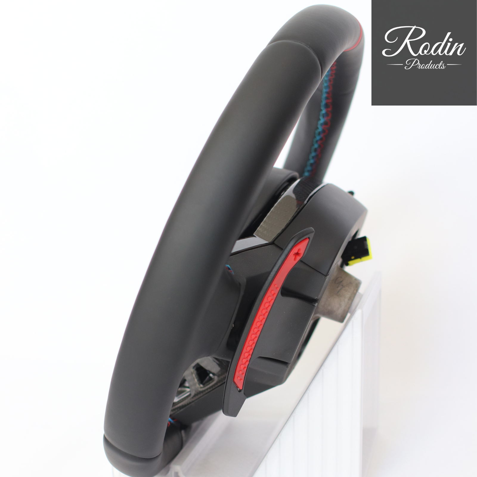Sportlenkrad passend für BMW G-Serie – All Black & Carbon – Materialdetail von Rodin Products